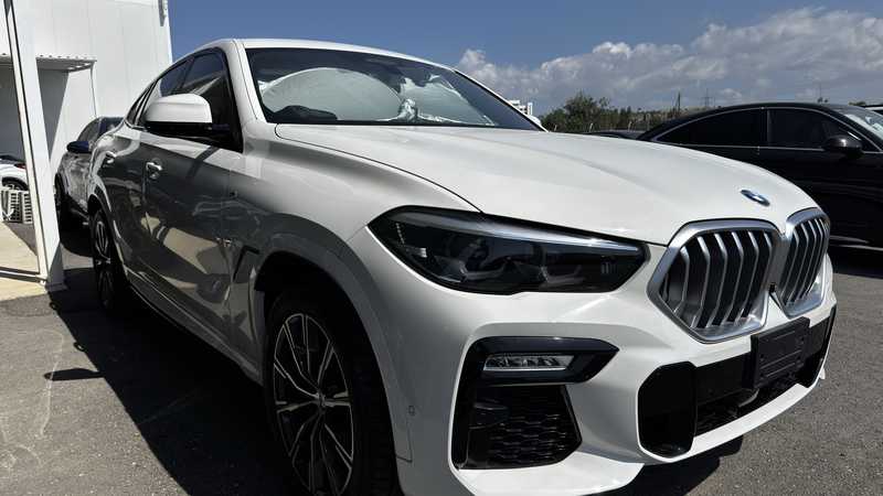 2021 BMW X6 3,0L 2021 Cyprus