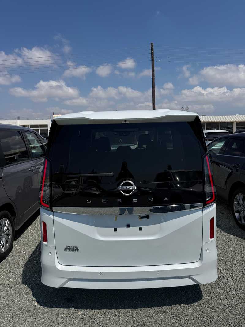 2025 Nissan Serena 2,0L 2025 Cyprus