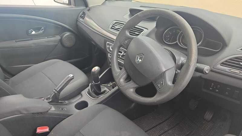 2014 Renault Fluence 1,6L 2014 Cyprus