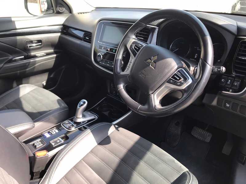 2019 Mitsubishi Outlander 2,4L 2019 Cyprus