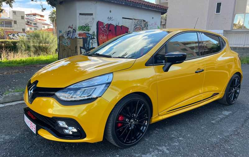 2019 Renault Clio 1,6L 2019 Cyprus