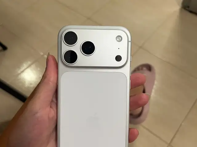 Iphone 17 pro max 256gb like new, Paphos — Pegeia