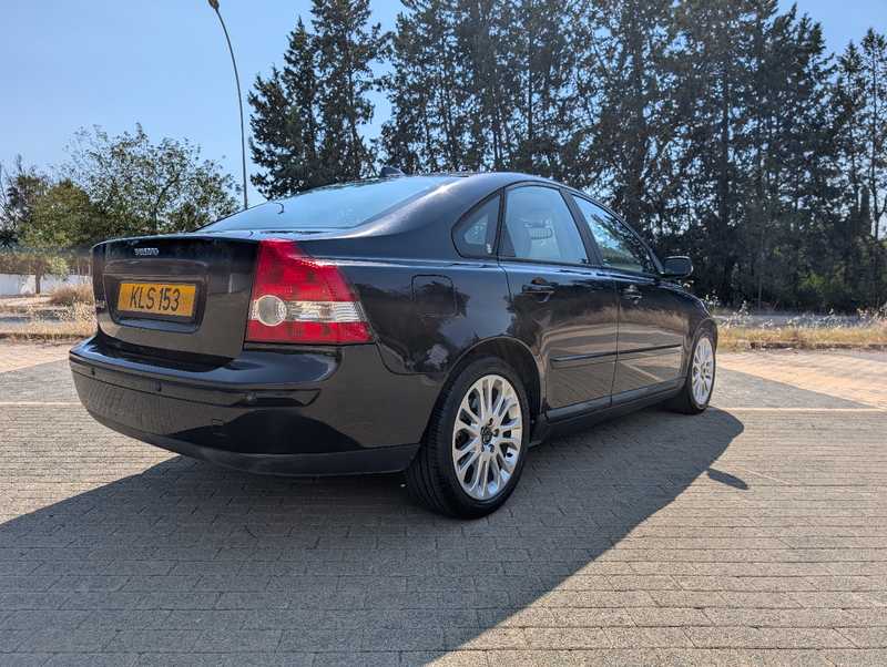 2005 Volvo S40 1,6L 2005 Cyprus