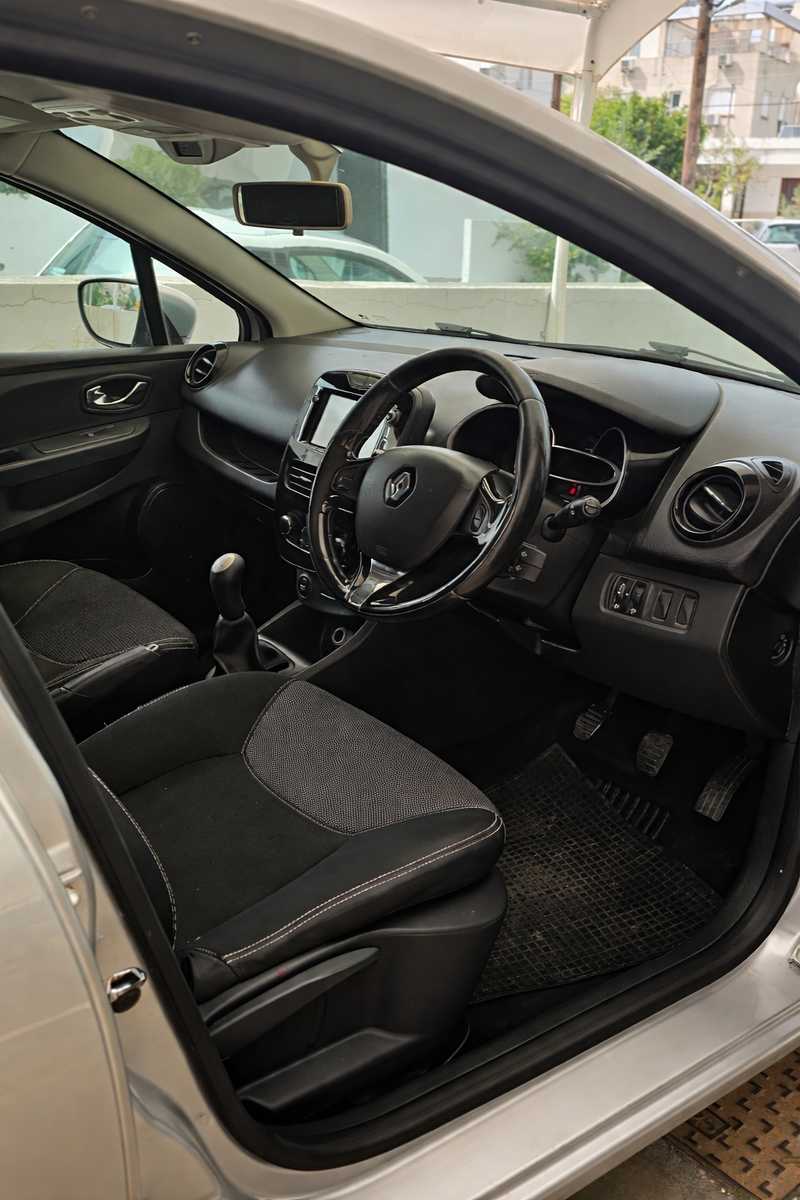 2013 Renault Clio 1,2L 2013 Cyprus