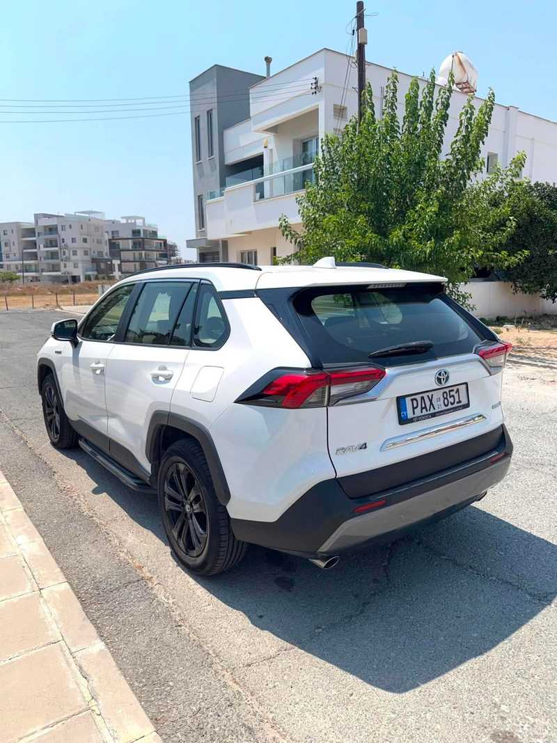 2021 Toyota RAV4 2,5L 2021 Cyprus