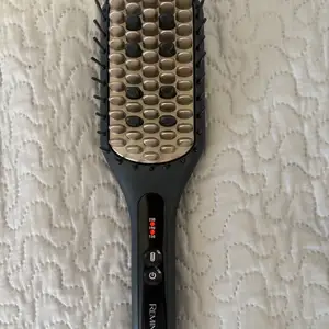 Remington hair straightener brush, Επαρχία Λάρνακας — Λάρνακα - Καμάρες