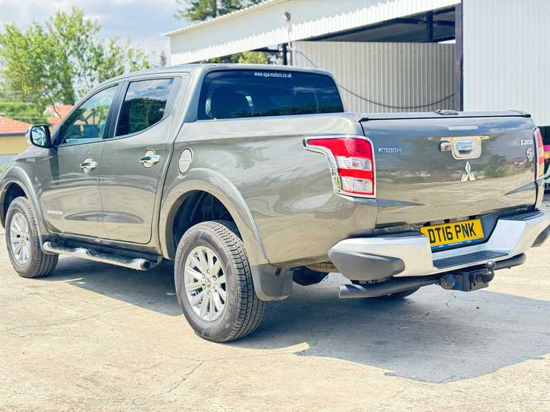 2016 Mitsubishi L200 2,4L 2016 Cyprus