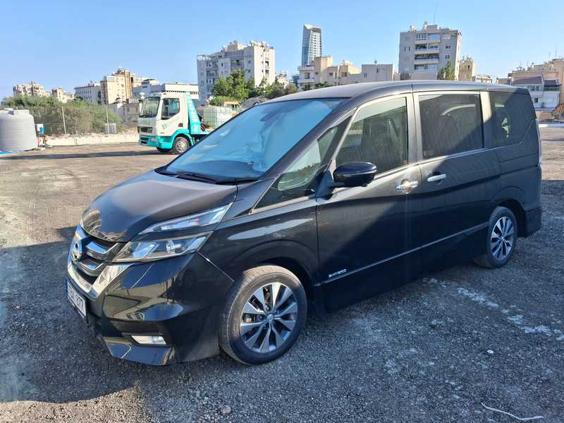 Nissan Serena 2,0L 2020