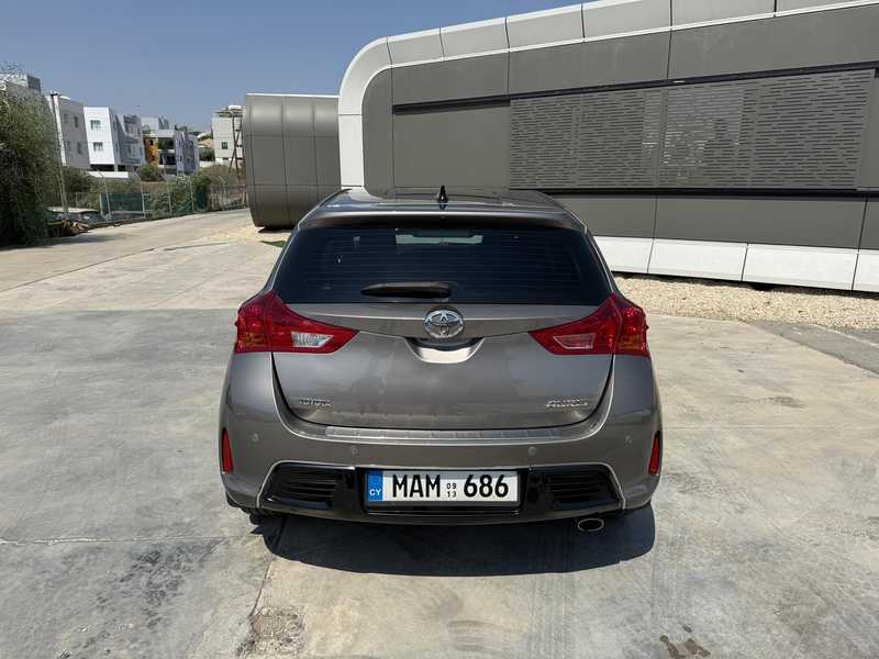 2013 Toyota Auris 1,6L 2013 Cyprus