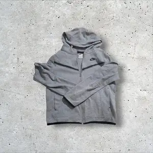 2 nike jackets 150-170 cm teen XL, Paphos — Paphos - Agios Theodoros