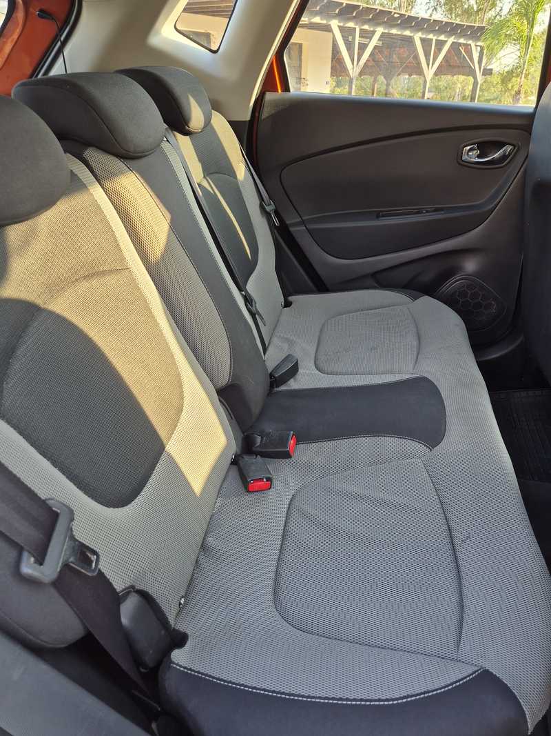 2013 Renault Captur 1,5L 2013 Cyprus