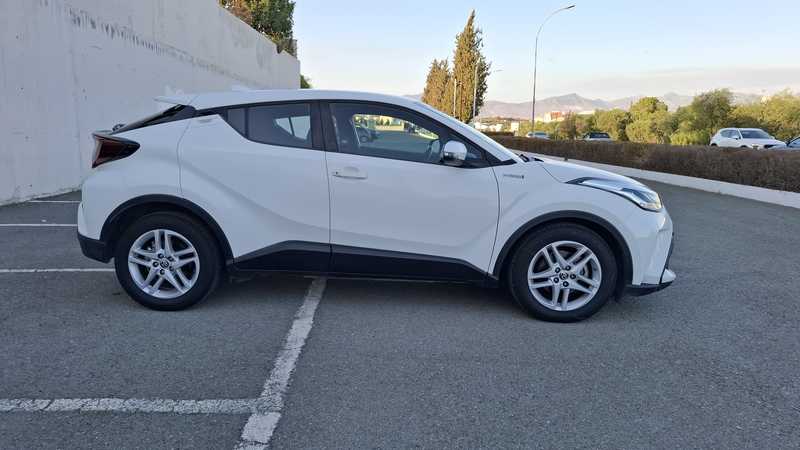 2021 Toyota C-HR 1,8L 2021 Cyprus