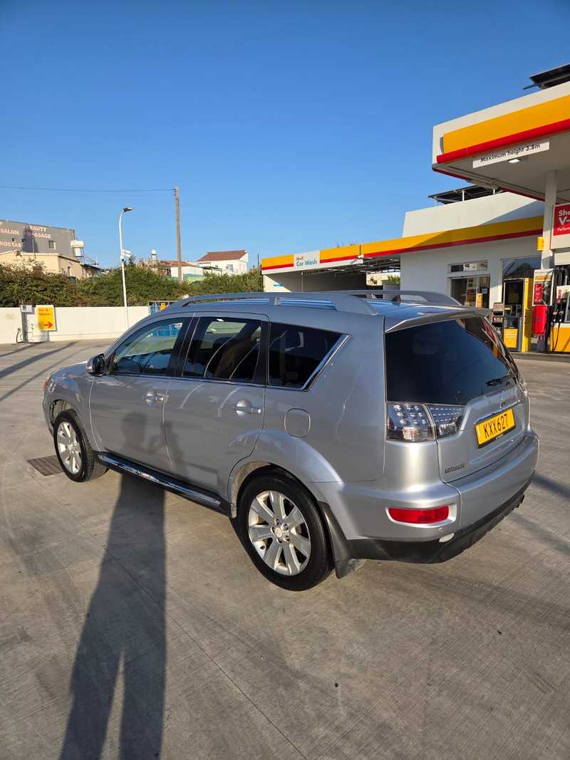 2010 Mitsubishi Pajero 2,1L 2010 Cyprus