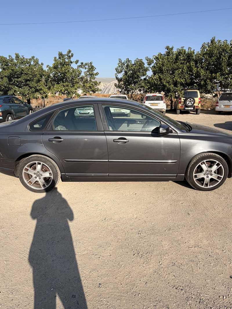 2005 Volvo S40 1,6L 2005 Cyprus