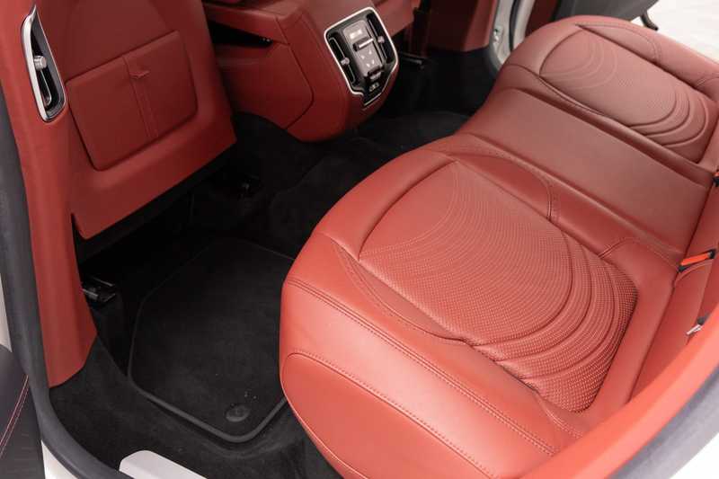 2023 Aston Martin DBX 4,0L 2023 Cyprus