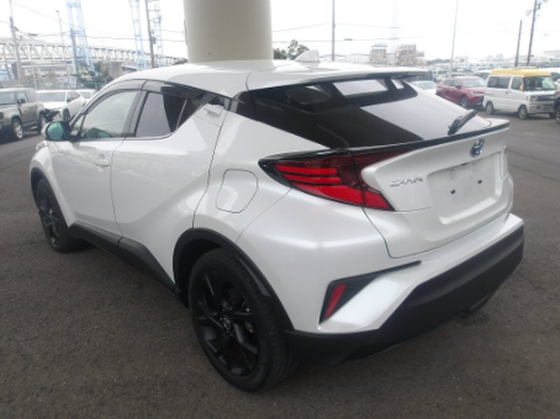 2022 Toyota C-HR 1,8L 2022 Cyprus