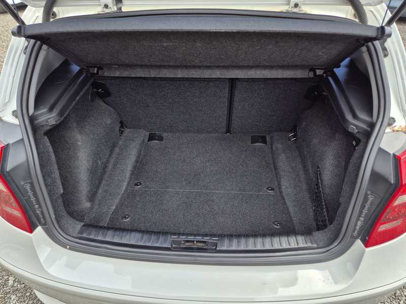 2011 BMW 1-Series 1,6L 2011 Cyprus