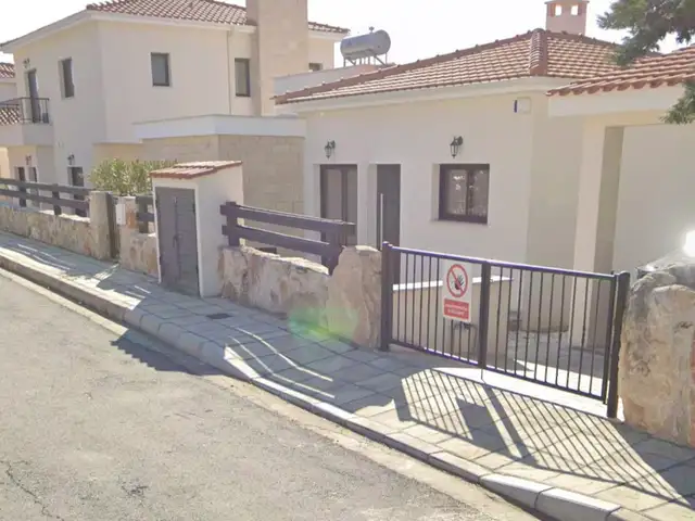 2-bedroom penthouse to rent, Limassol — Souni