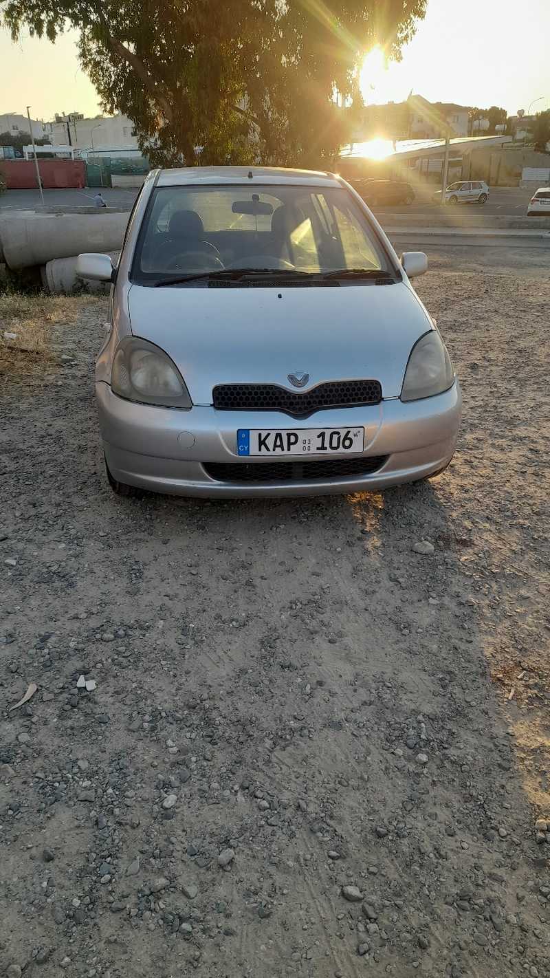 2000 Toyota Vitz 1,0L 2000 Cyprus