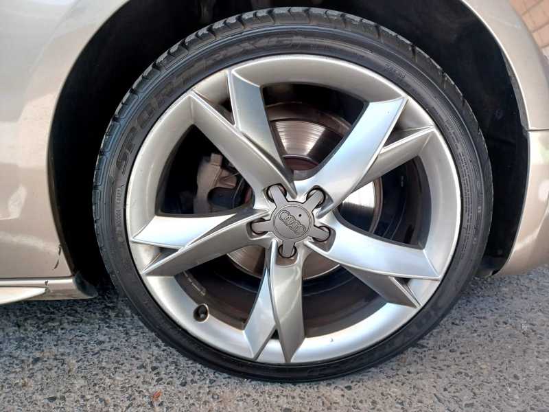 2009 Audi A5 2,0L 2009 Cyprus