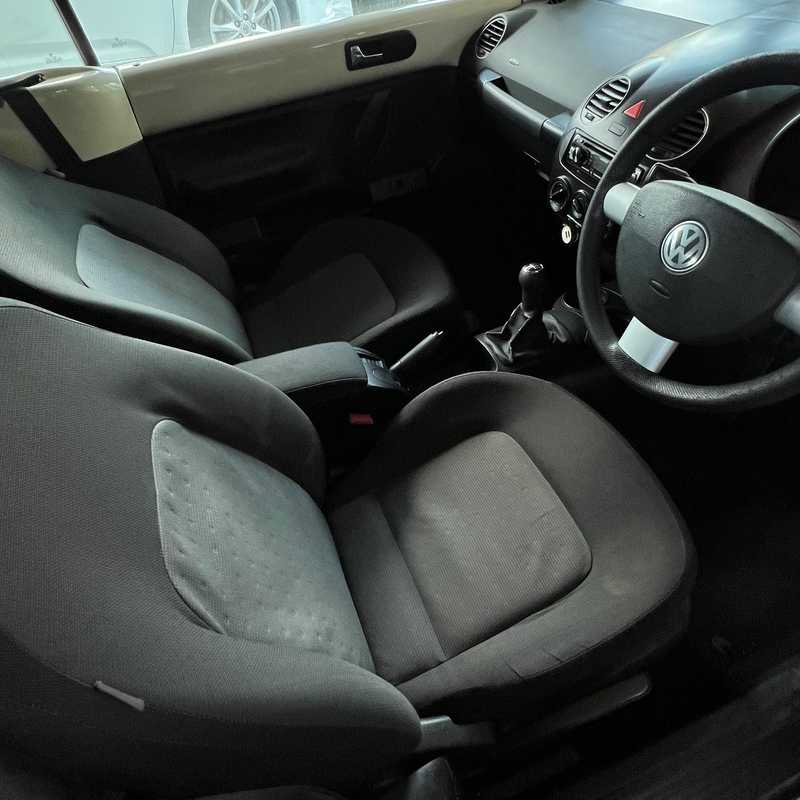 2010 Volkswagen Beetle 1,4L 2010 Cyprus