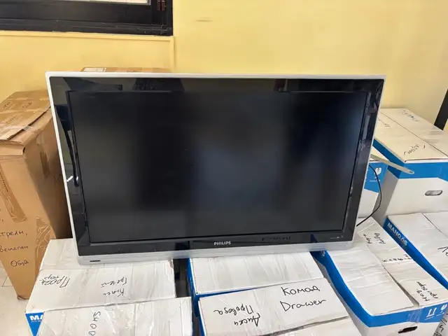 Philips 42 lcd tv, Limassol — Germasogeia Tourist Area