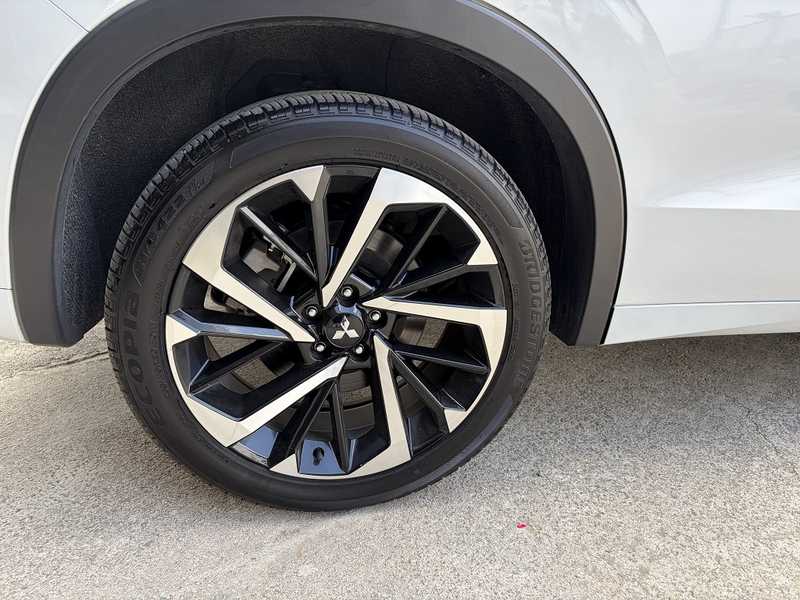 2023 Mitsubishi Outlander 2,4L 2023 Cyprus