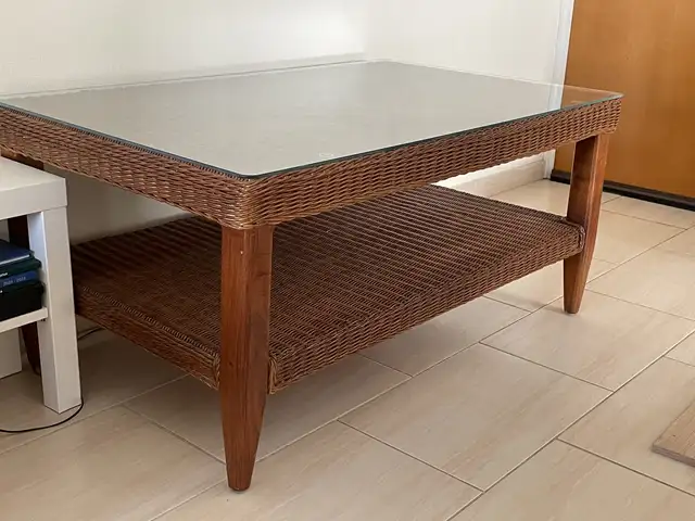 Τραπεζάκι ρατάν / rattan coffee table, Επαρχία Λευκωσίας — Άγιοι Ομολογητές