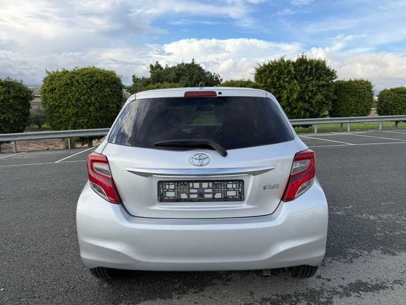 2016 Toyota Vitz 1,3L 2016 Cyprus
