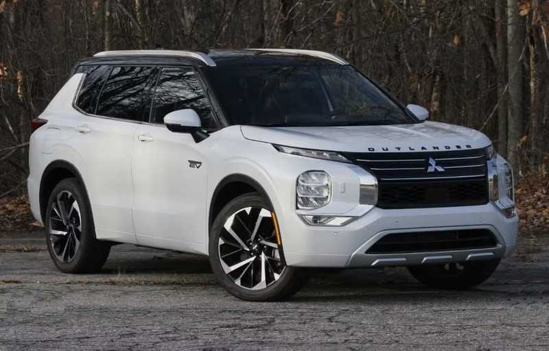 Mitsubishi Outlander 2,4L 2023