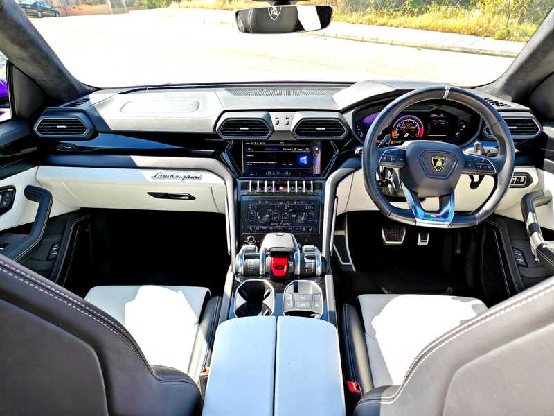 2021 Lamborghini Urus 4,0L 2021 Cyprus