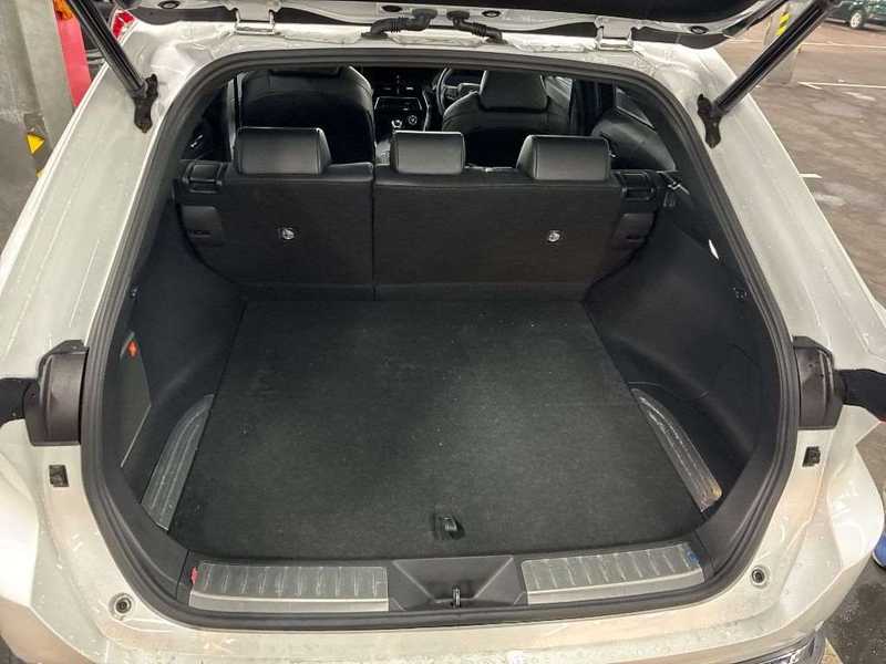 2023 Toyota Harrier 2,5L 2023 Cyprus