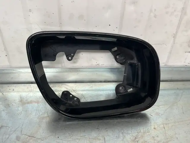 Mercedes e-class w211 facelift oem mirror right trim 07-09 year, Επαρχία Λεμεσού — Γερμασόγεια