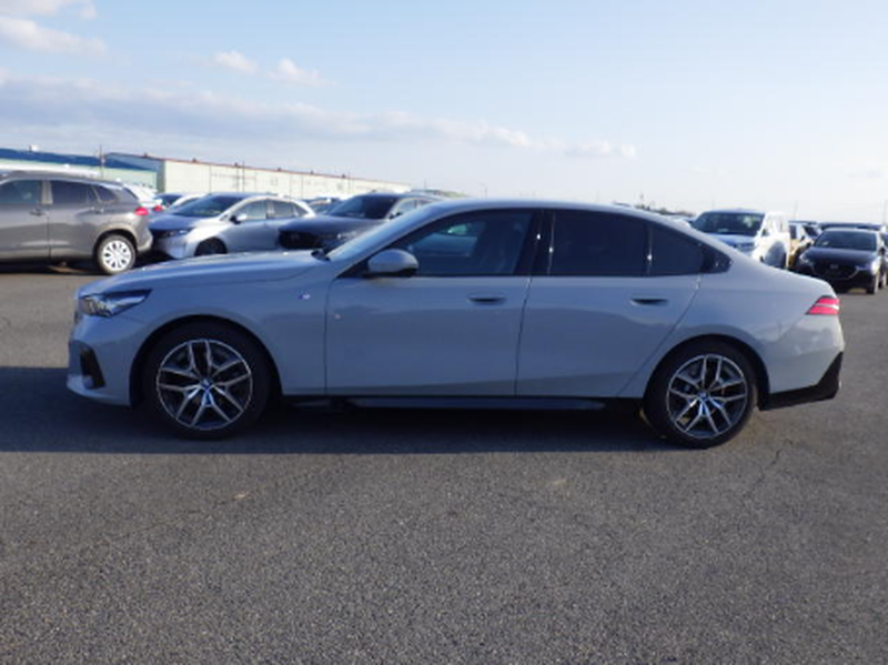 BMW 5-Series 2,0L 2024
