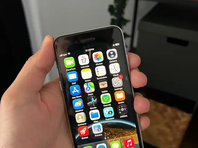 Iphone se 2020, Επαρχία Πάφου — Πάφος - Κάτω Πάφος