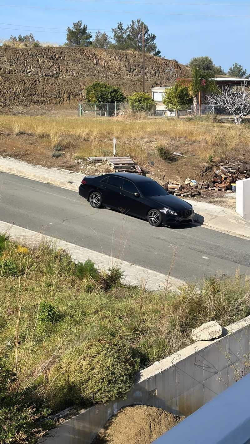 2015 Mercedes-Benz E-Class 2,5L 2015 Cyprus