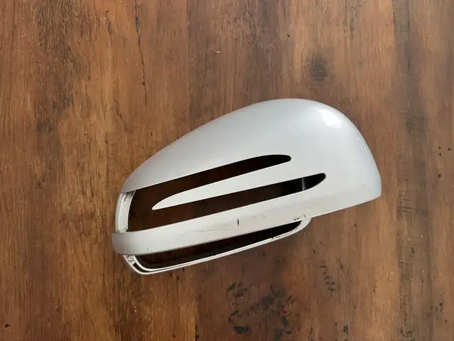 Mercedes sl slk sls class r172 c190 r197 r231 genuine mirror cover cap right, Limassol — Germasogeia