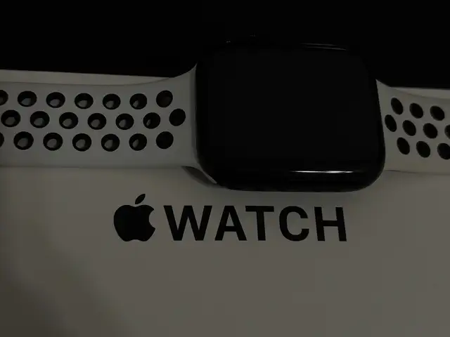 Apple watch se 2nd generation + 3 bands, Nicosia — Latsia - Agios Georgios