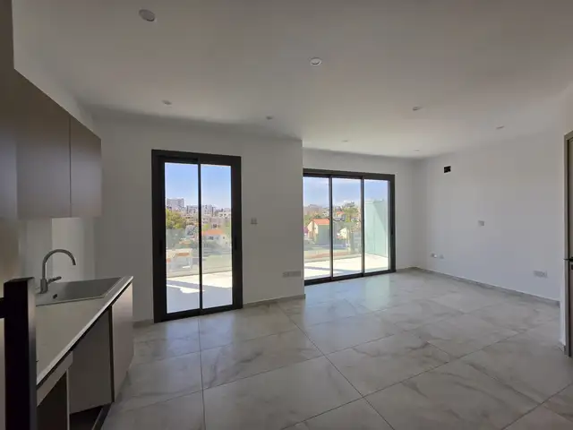 Studio apartment to rent, Larnaca — Larnaka - Finikoudes