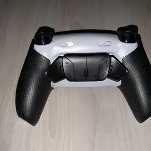 Custom Refurbished PS5 DualSense controller, Larnaca — Perivolia Larnakas