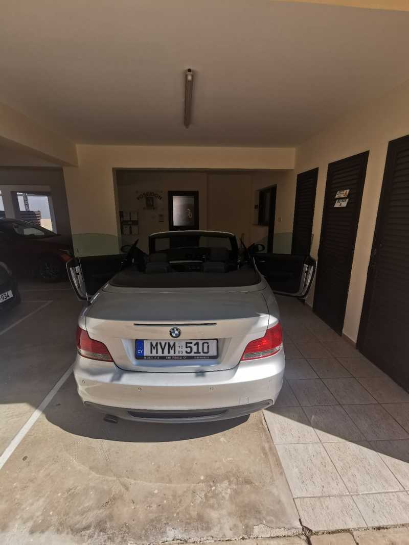 2009 BMW 1-Series 2,0L 2009 Cyprus