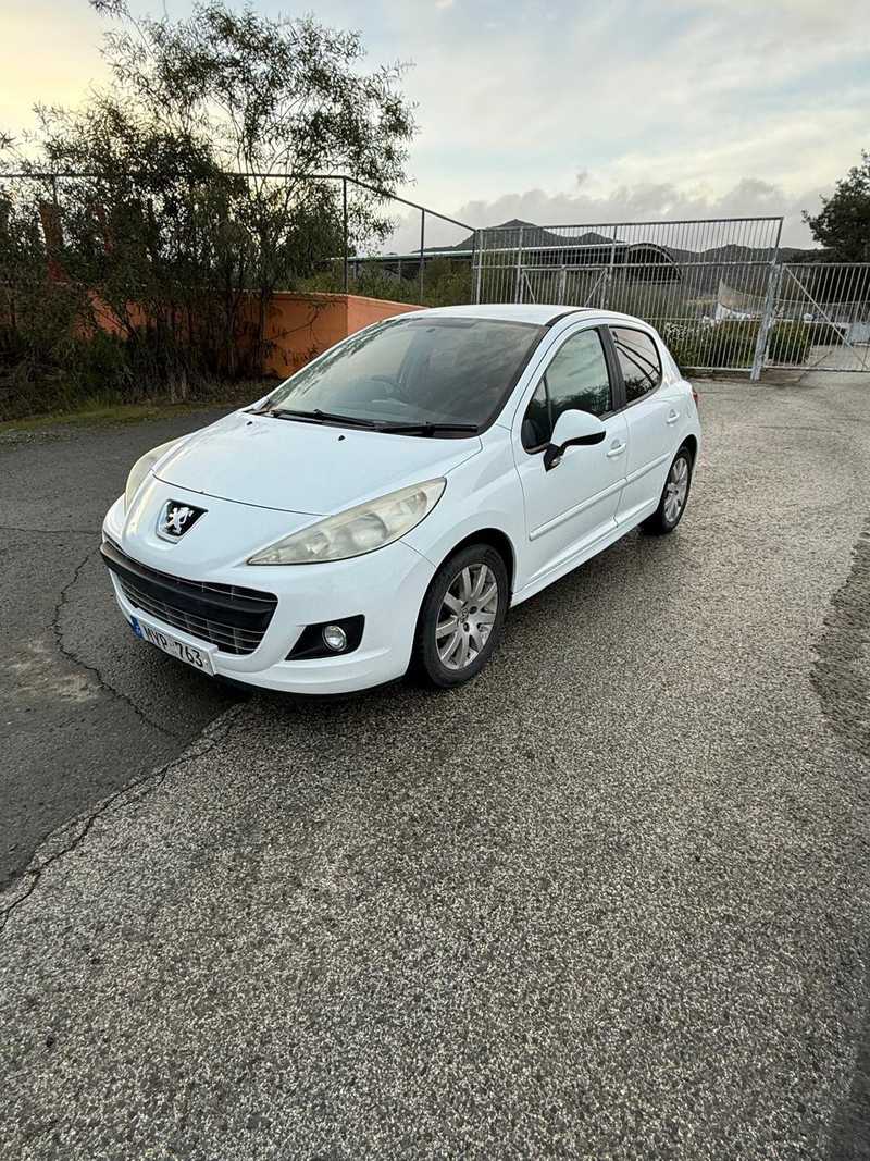Peugeot 207 1,6L 2011