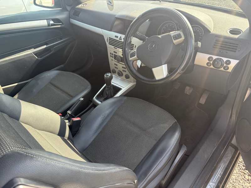 2007 Opel, Vauxhall Astra 1,6L 2007 Cyprus