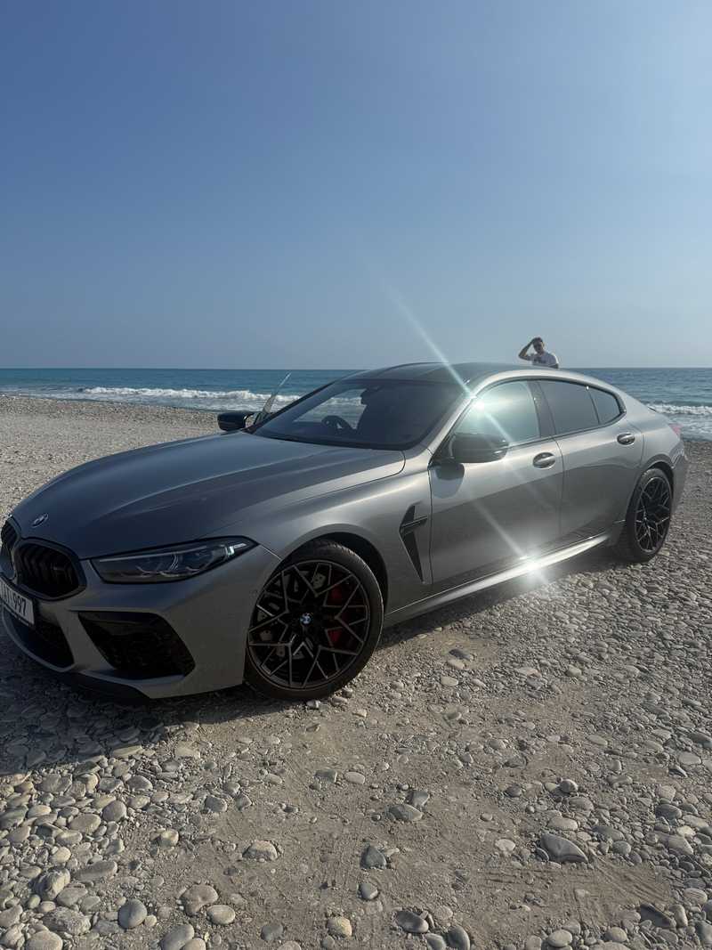 BMW M8 4,4L 2024