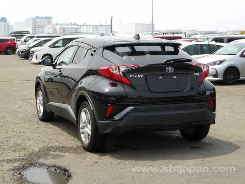 2022 Toyota C-HR 1,8L 2022 Cyprus