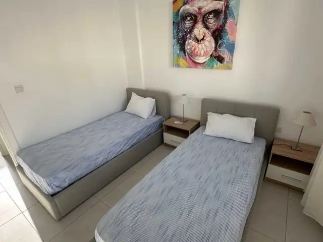 Two single beds + mattresses, Επαρχία Πάφου — Universal
