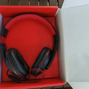 Headphones NEW, Paphos — Paphos - Agios Theodoros