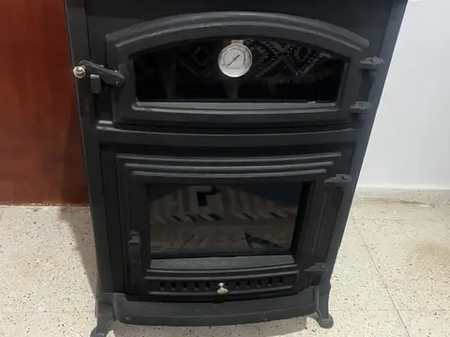 Wood stove 13kw, Limassol — Pano Kivides