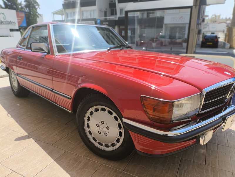 1989 Mercedes-Benz SL-Class 5,0L 1989 Cyprus