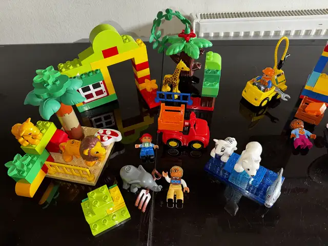 Lego duplo zoo and airport, Επαρχία Λευκωσίας — Στρόβολος - Ακρόπολη